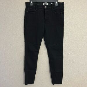 Women’s black skinny jeans size 10.